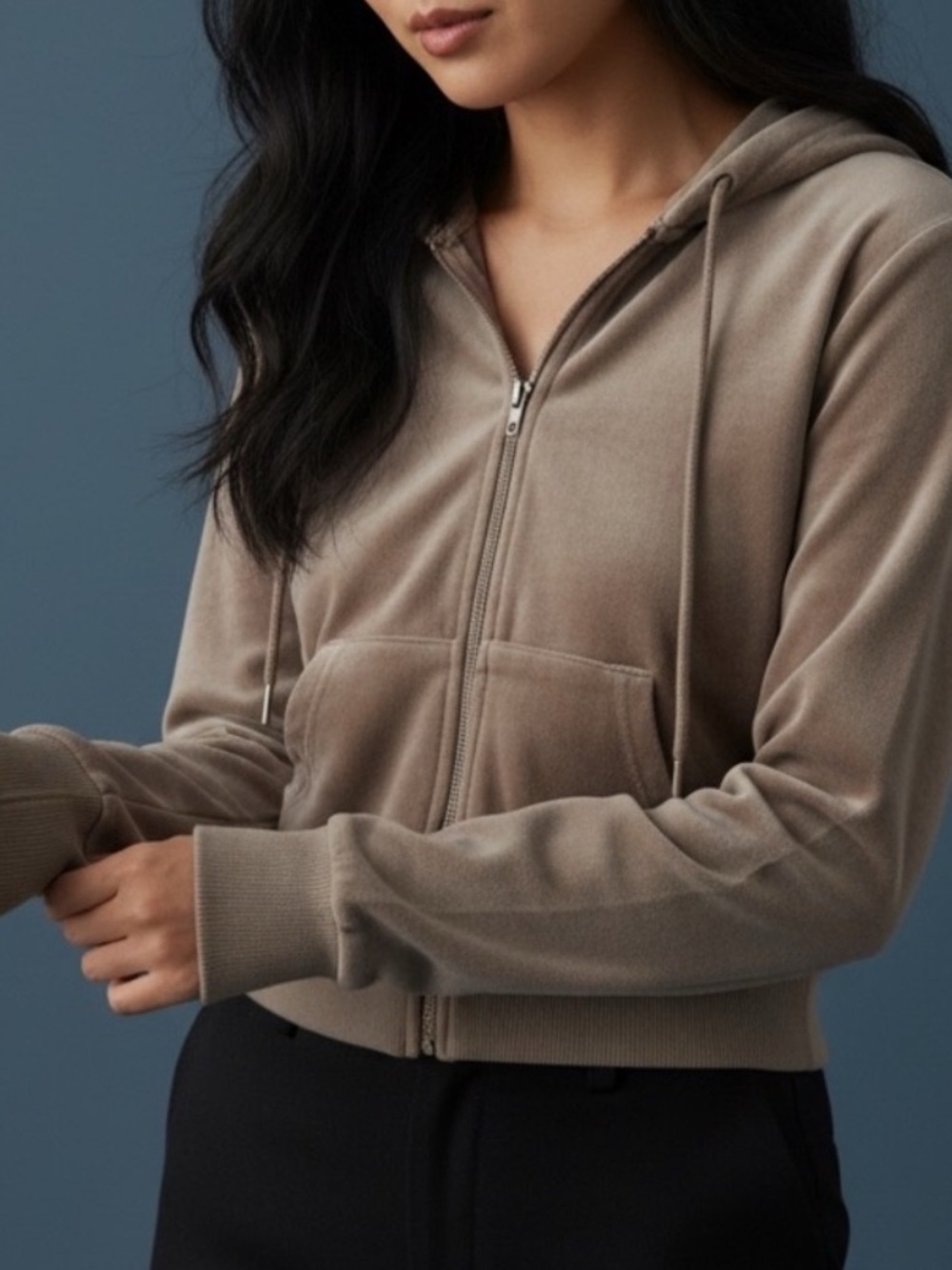 💲• 5/$20 • Taupe Velour Y2K Zip-Up Hooded Jacket